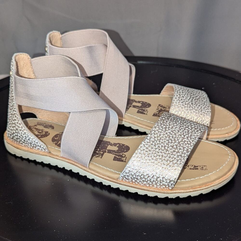 Sorel Women's Metallic Silver and Light Gray Elastic Strap Sandals